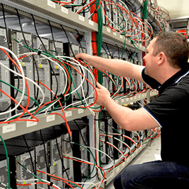 4 signs that you need to shift to a dedicated server