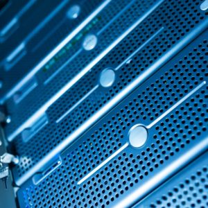 Windows Server vs Linux Server: Pros and Cons